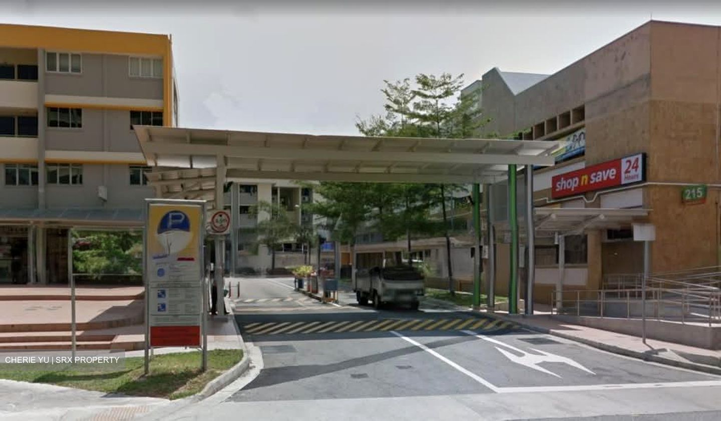 Bedok Town Centre (D16), Shop House #550235491